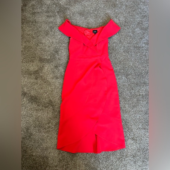 Off the Shoulder Red Midi Dress - Picture 2 of 3